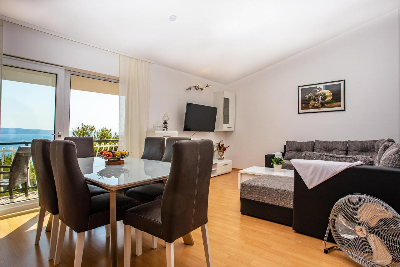 Apartments Adisa Omiš Eksteriør billede