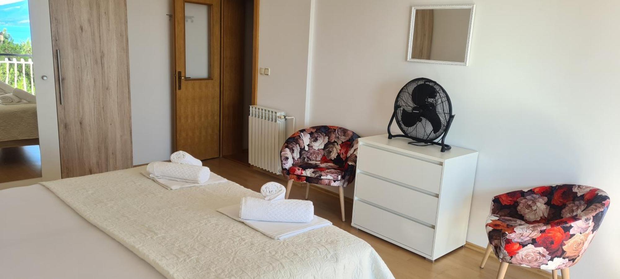 Apartments Adisa Omiš Eksteriør billede