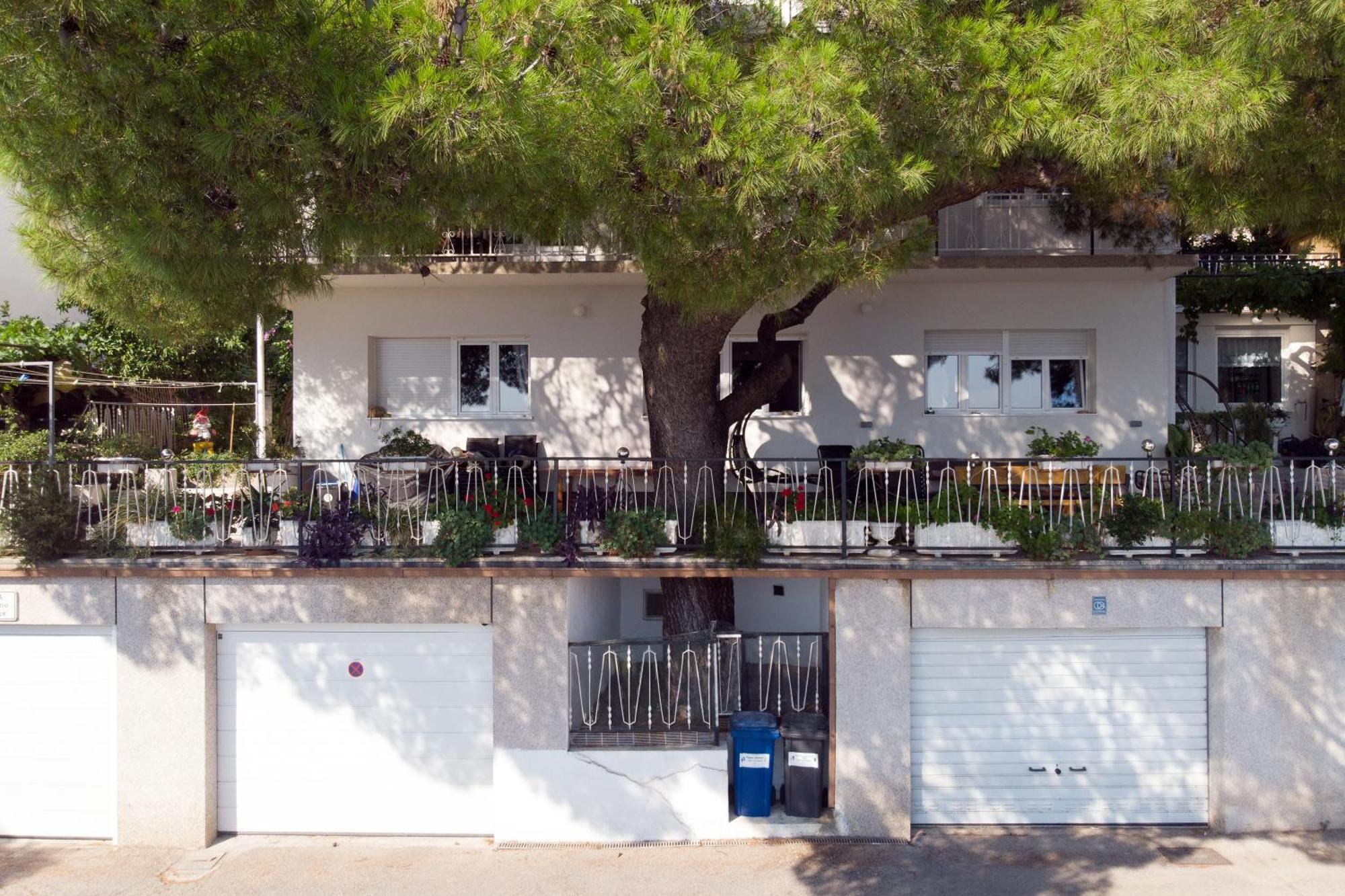 Apartments Adisa Omiš Eksteriør billede